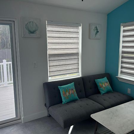 Perfect Getaway-Lovely Cottage House- Near Beaches โนโคมิส ภายนอก รูปภาพ