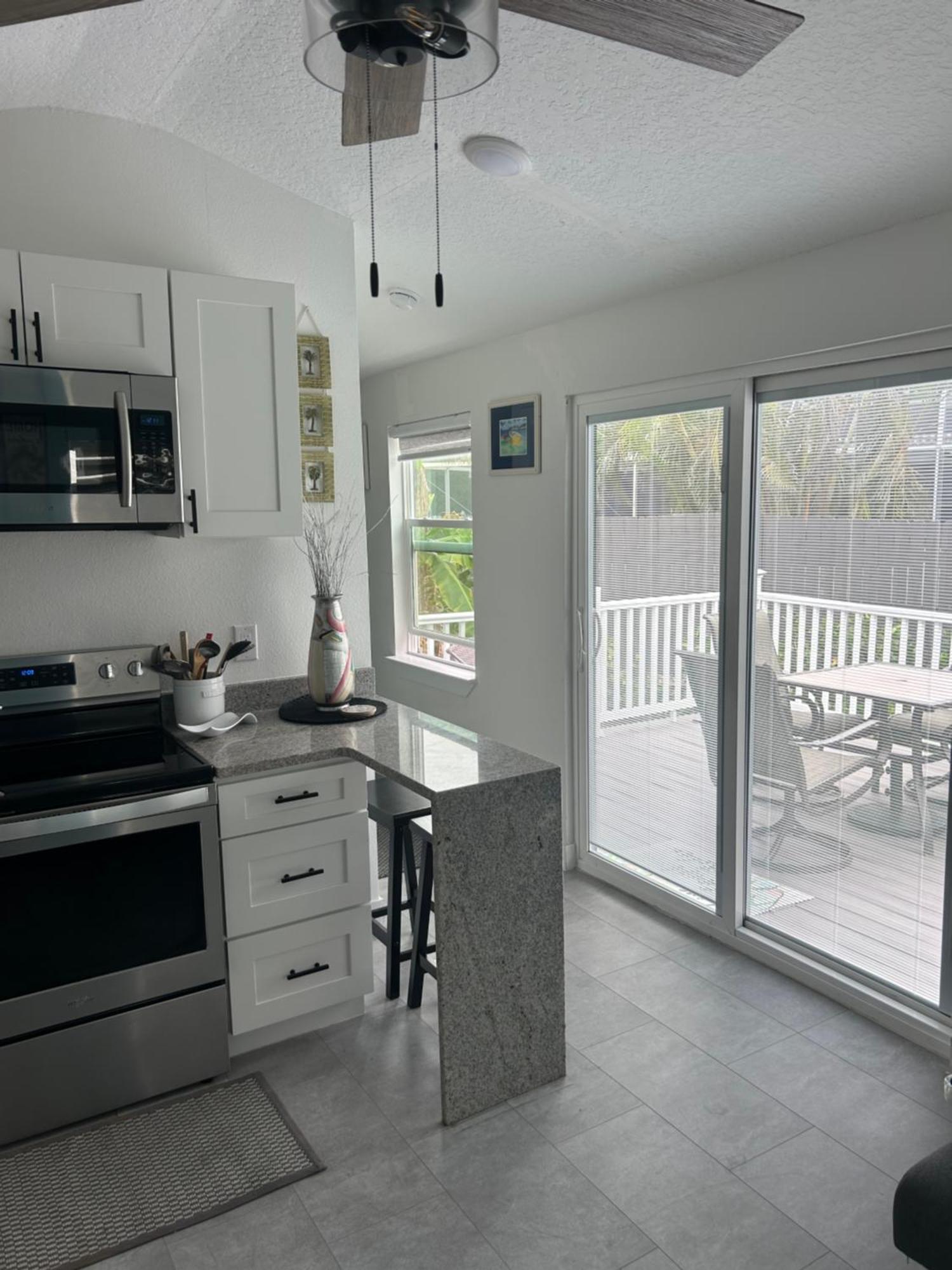 Perfect Getaway-Lovely Cottage House- Near Beaches โนโคมิส ภายนอก รูปภาพ