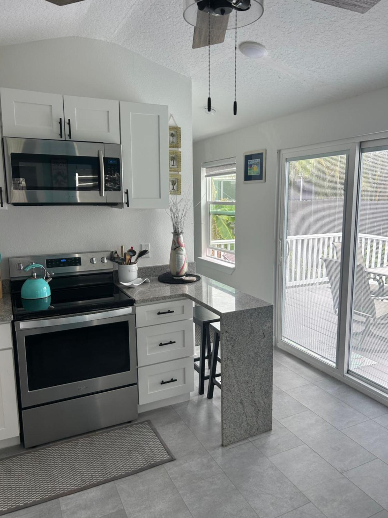 Perfect Getaway-Lovely Cottage House- Near Beaches โนโคมิส ภายนอก รูปภาพ